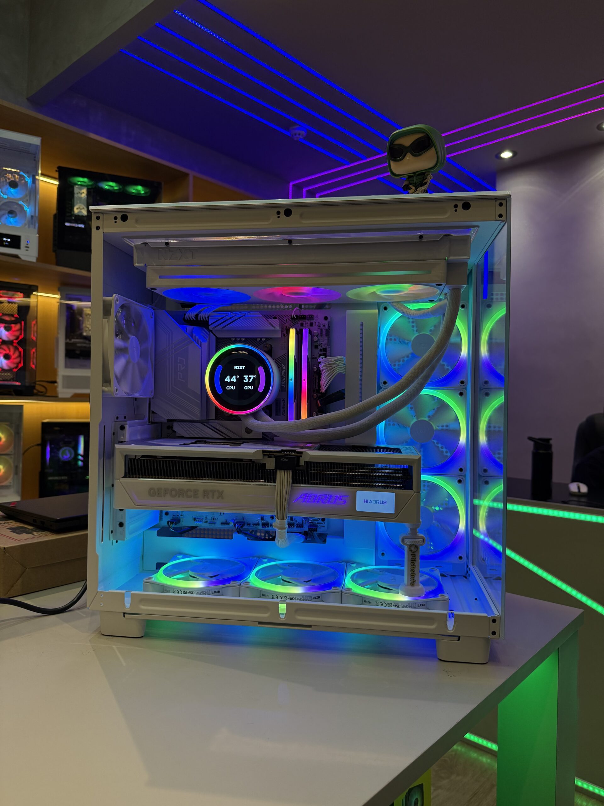 PC Gamer Ryzen 7 9800X3D + RTX 5090 32GB - Imagem 3