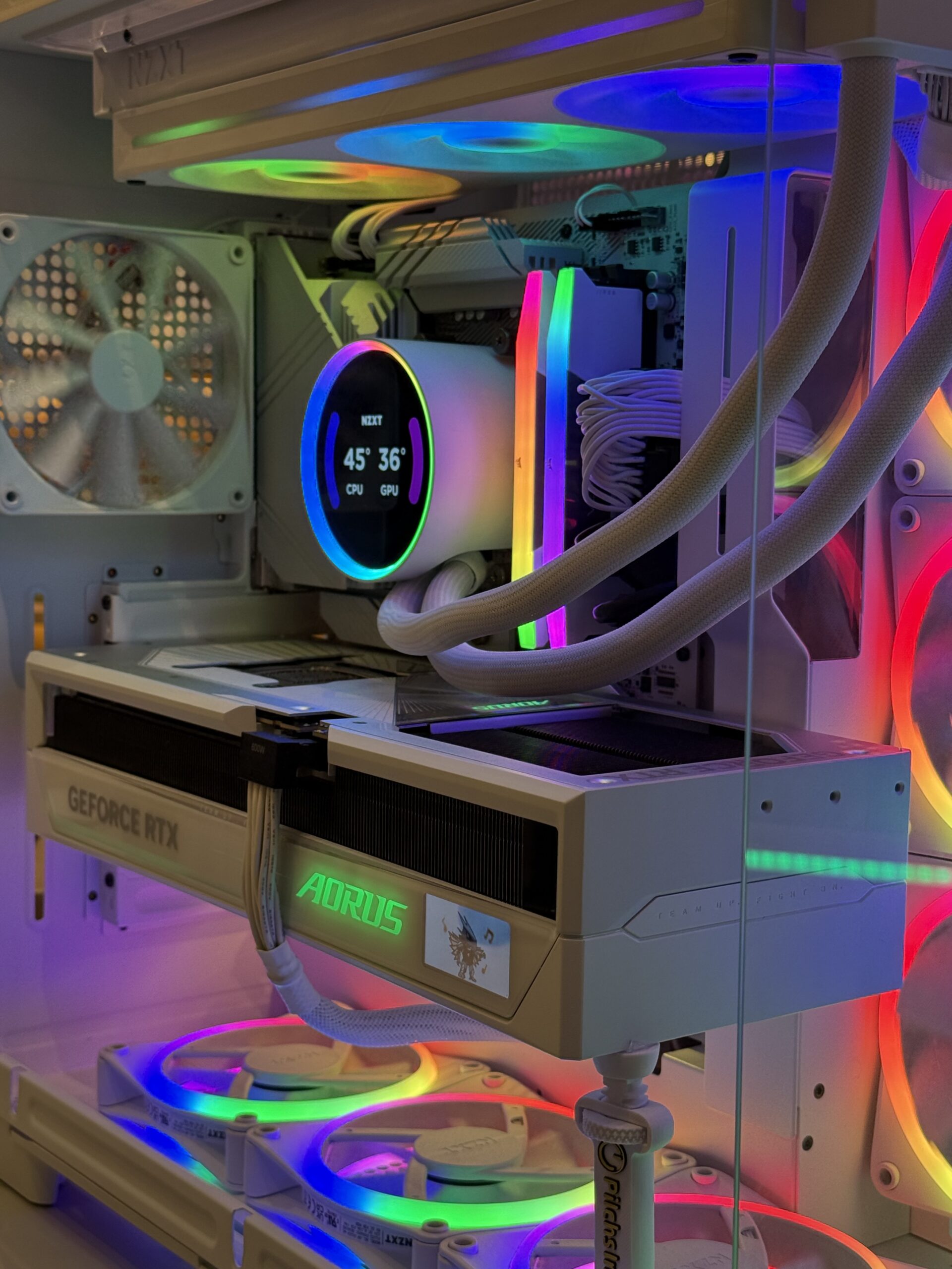 PC Gamer Ryzen 7 9800X3D + RTX 5090 32GB - Imagem 2