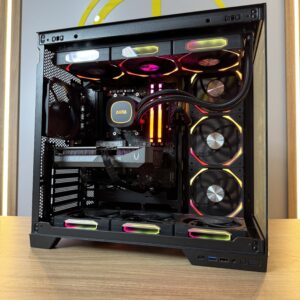 PC Gamer Ryzen 7 9800X3D + RTX 5060TI 16GB