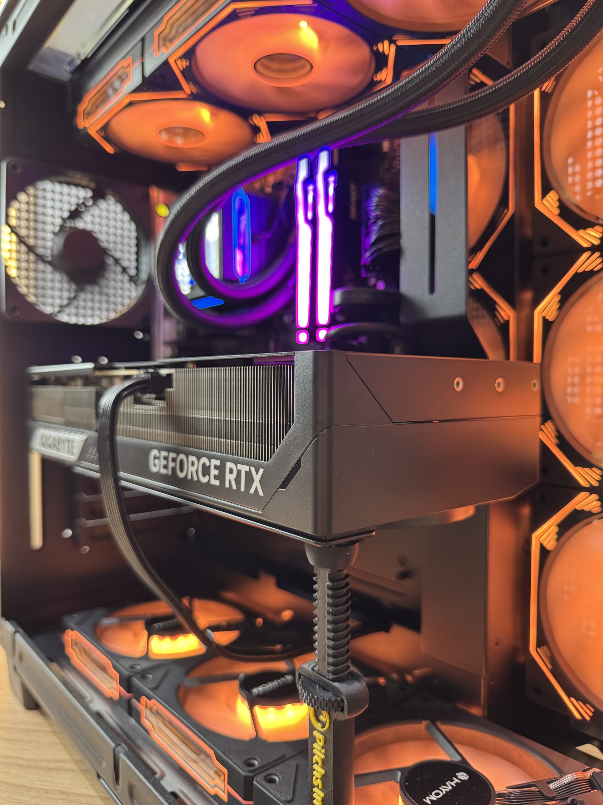 PC Gamer Ryzen 9 9900X + RTX 5090 32GB - Imagem 2